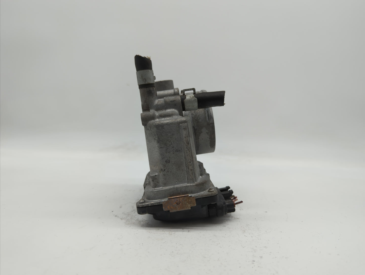 2013-2019 Nissan Sentra Throttle Body P/N:3RA60-01 C 3RA60-01 E, 3RA60-01 D Fits Fits 2013 2014 2015 2016 2017 2018 2019 OEM