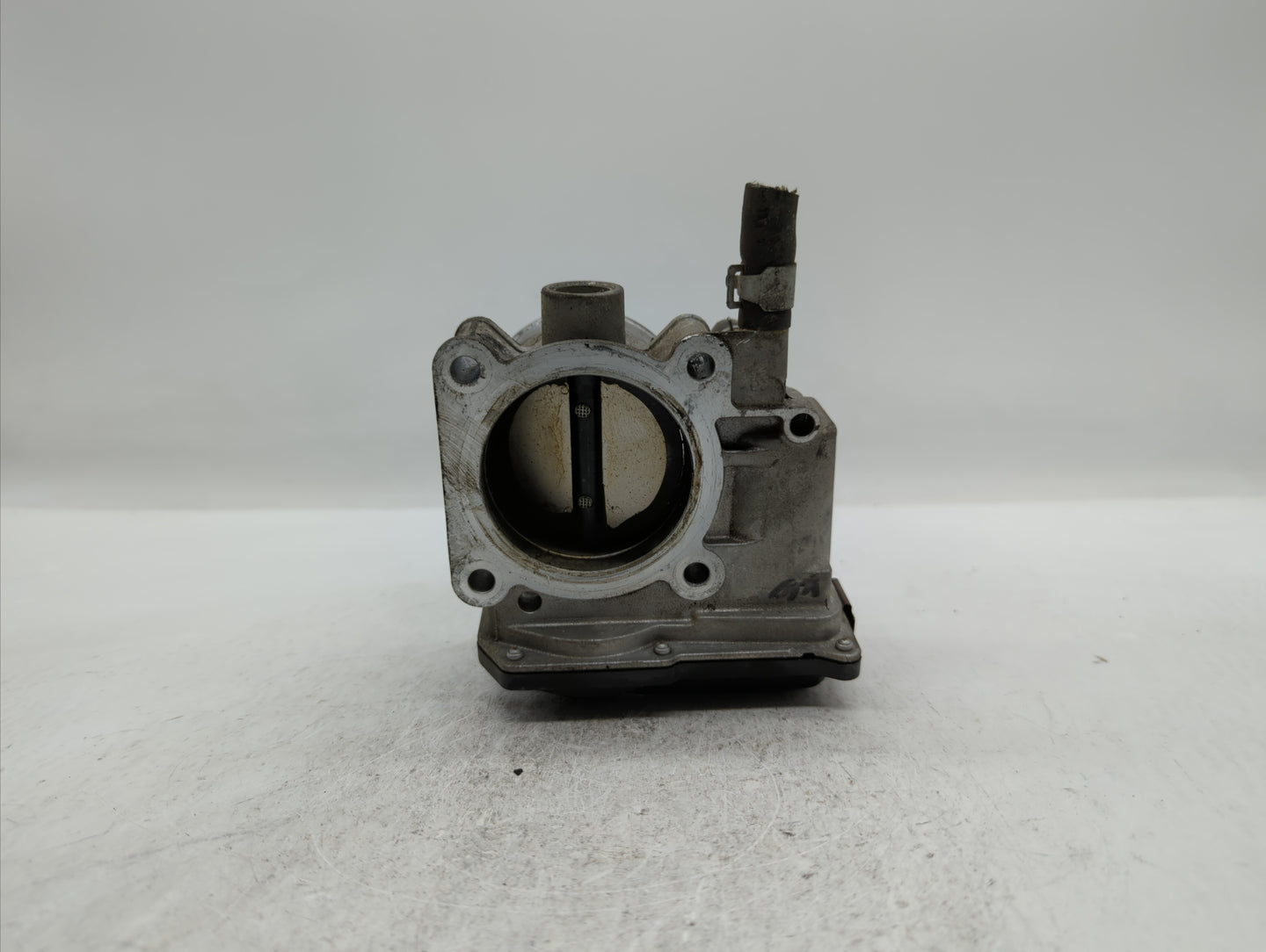 2013-2019 Nissan Sentra Throttle Body P/N:3RA60-01 C 3RA60-01 E, 3RA60-01 D Fits Fits 2013 2014 2015 2016 2017 2018 2019 OEM