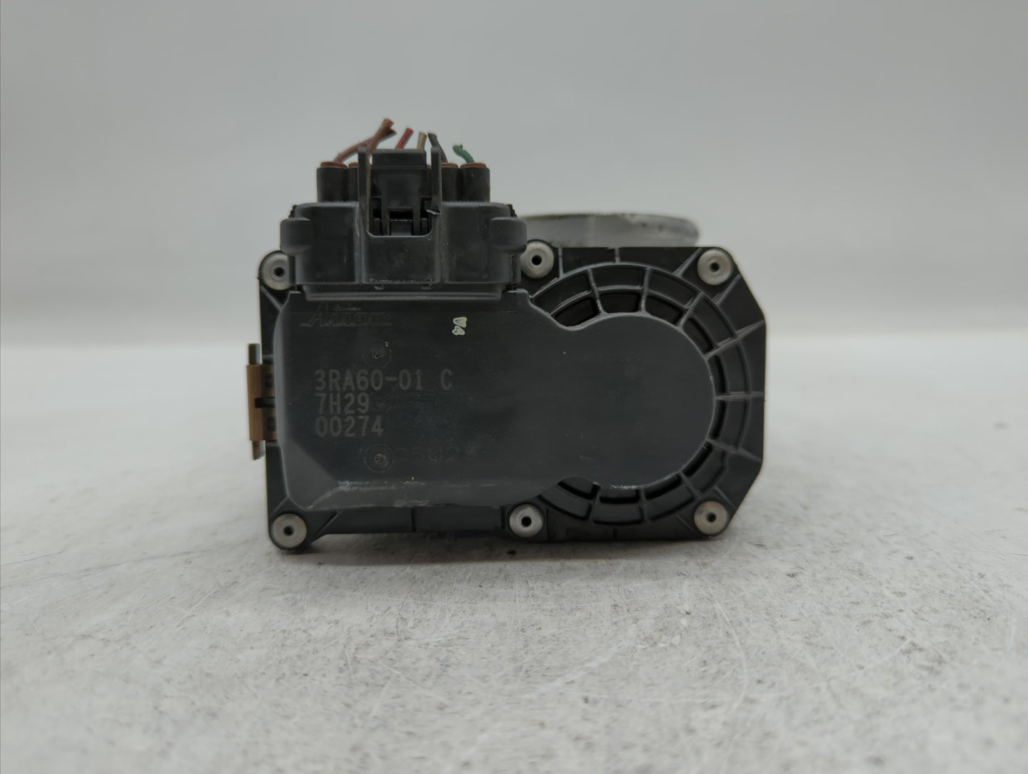 2013-2019 Nissan Sentra Throttle Body P/N:3RA60-01 C 3RA60-01 E, 3RA60-01 D Fits Fits 2013 2014 2015 2016 2017 2018 2019 OEM