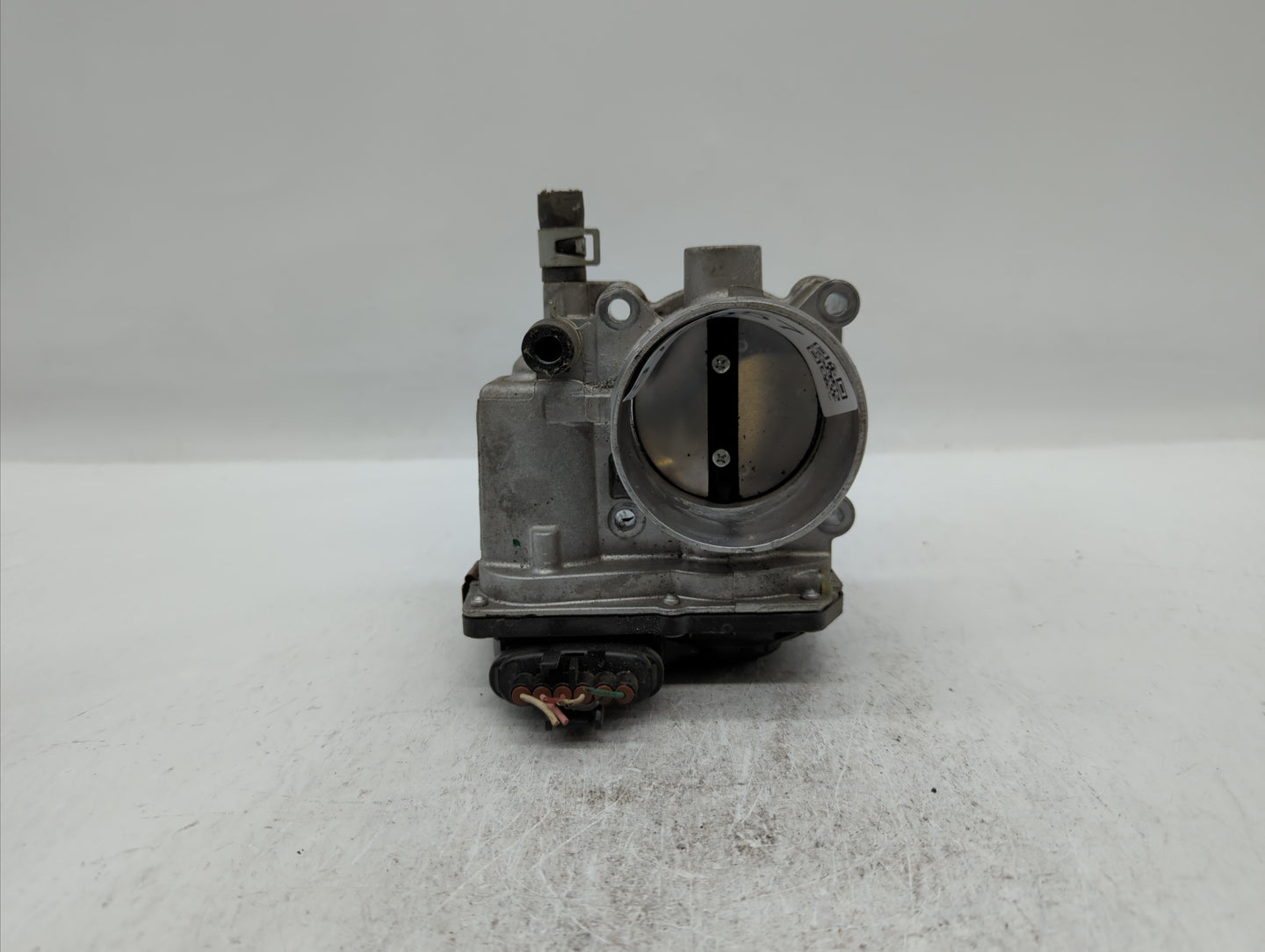 2013-2019 Nissan Sentra Throttle Body P/N:3RA60-01 C 3RA60-01 E, 3RA60-01 D Fits Fits 2013 2014 2015 2016 2017 2018 2019 OEM