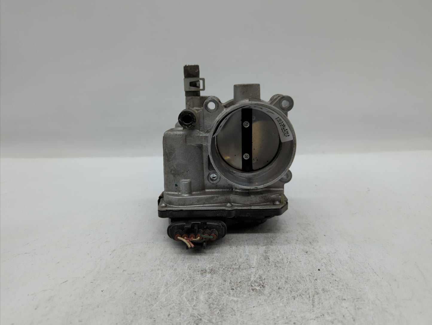 2013-2019 Nissan Sentra Throttle Body P/N:3RA60-01 C 3RA60-01 E, 3RA60-01 D Fits Fits 2013 2014 2015 2016 2017 2018 2019 OEM