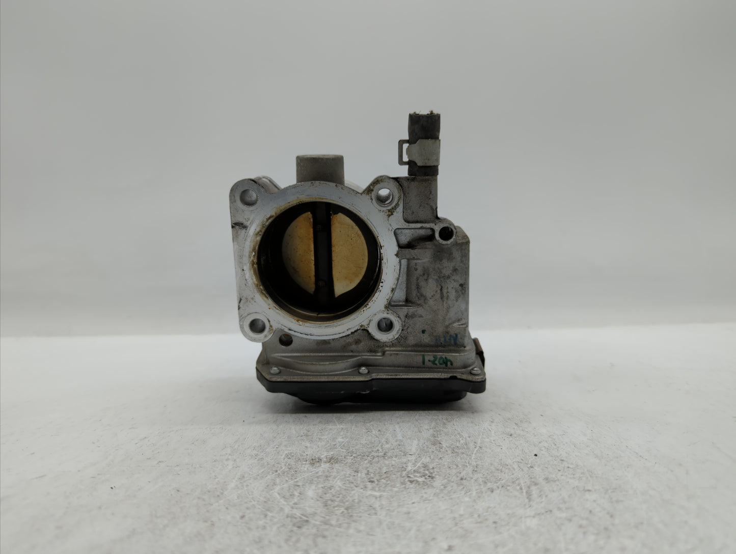 2013-2019 Nissan Sentra Throttle Body P/N:3RA60-01 C 3RA60-01 E, 3RA60-01 D Fits Fits 2013 2014 2015 2016 2017 2018 2019 OEM