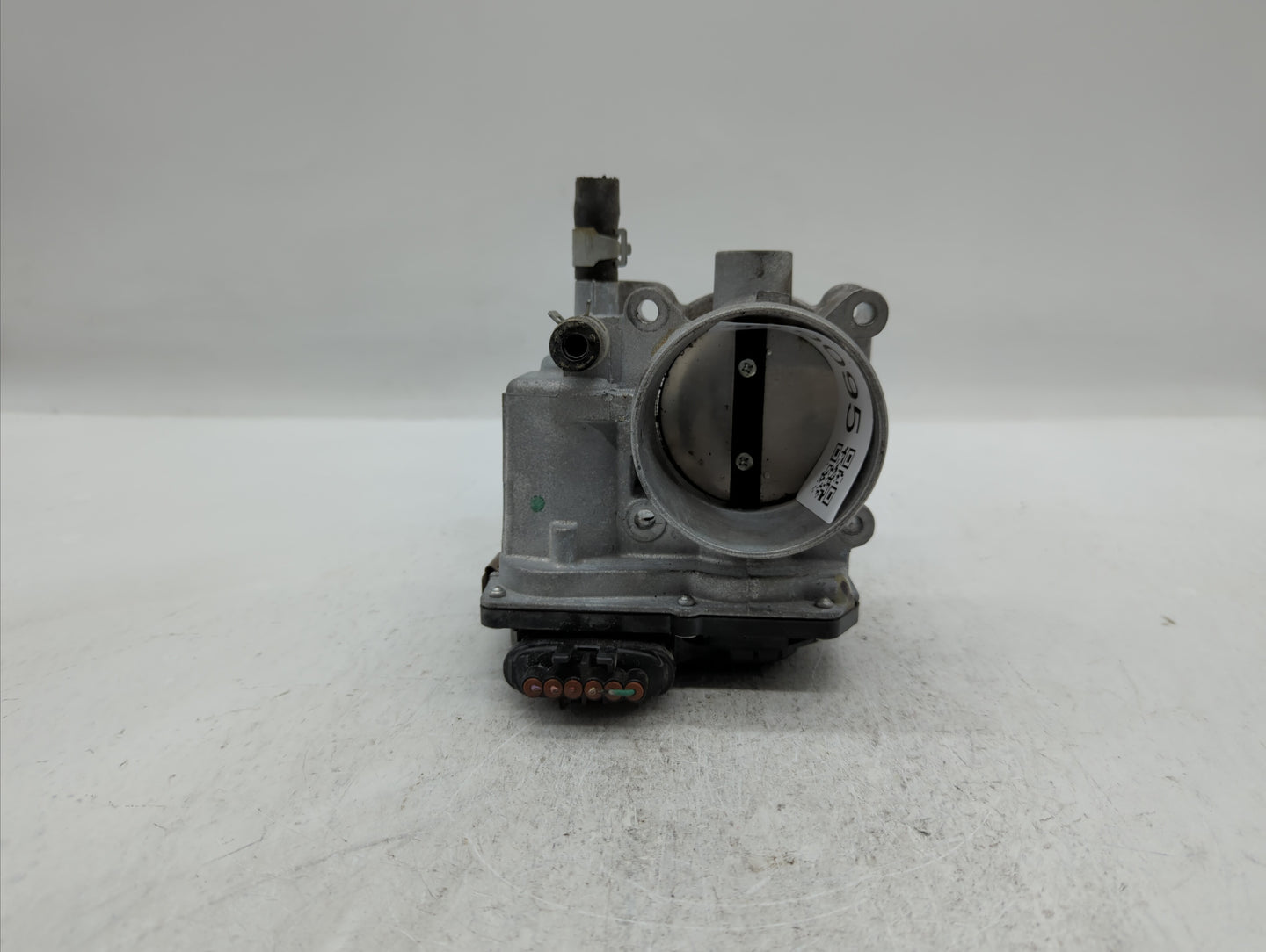 2013-2019 Nissan Sentra Throttle Body P/N:3RA60-01 C 3RA60-01 E, 3RA60-01 D Fits Fits 2013 2014 2015 2016 2017 2018 2019 OEM