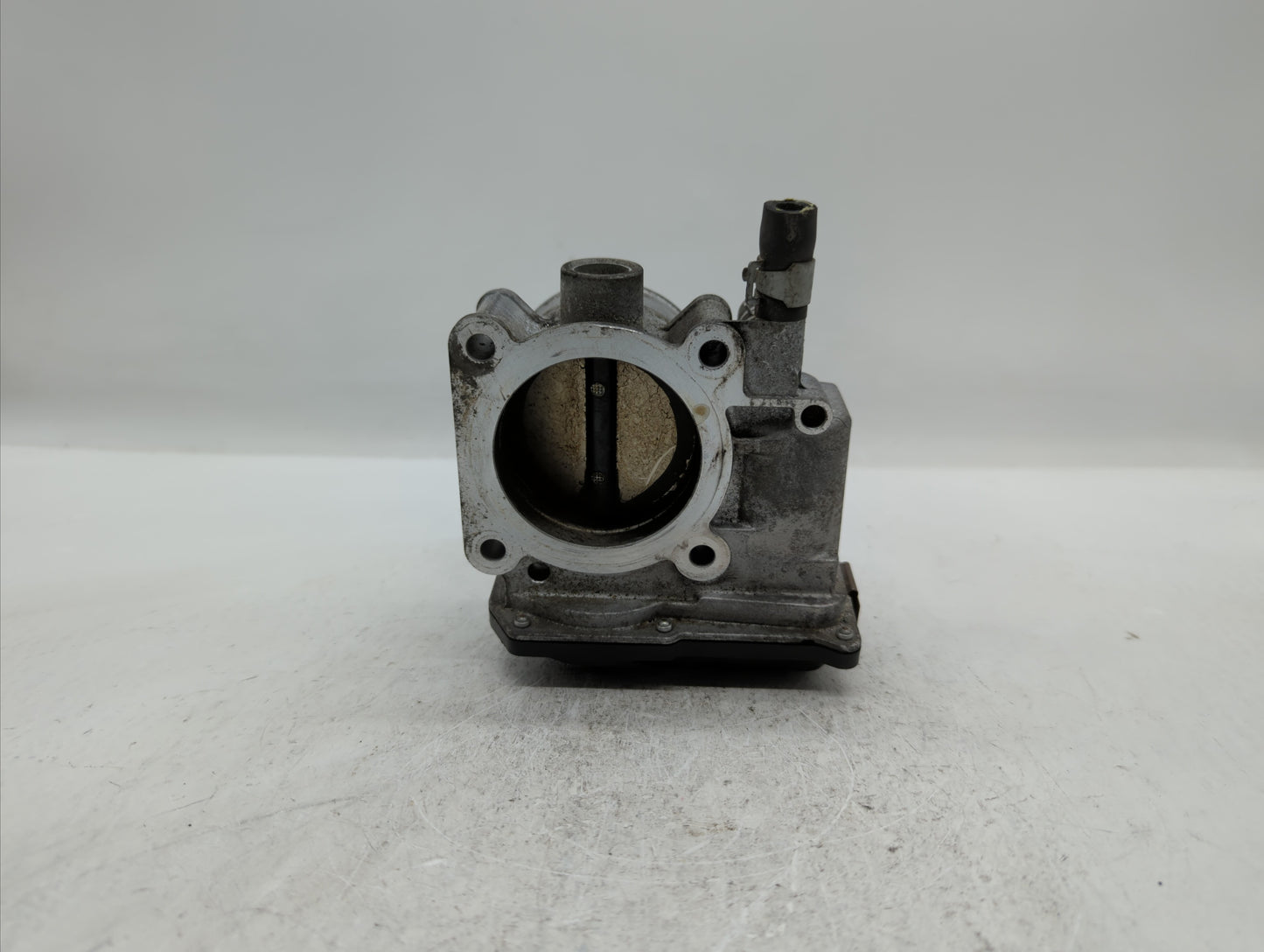 2013-2019 Nissan Sentra Throttle Body P/N:3RA60-01 C 3RA60-01 E, 3RA60-01 D Fits Fits 2013 2014 2015 2016 2017 2018 2019 OEM