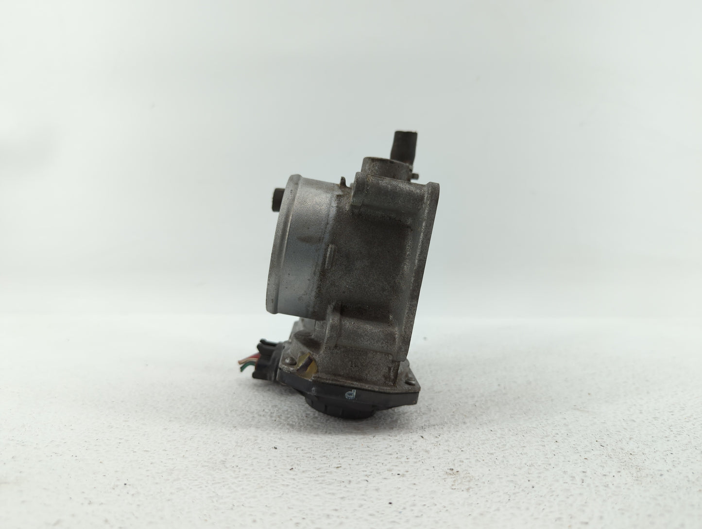 2013-2019 Nissan Sentra Throttle Body P/N:3RA60-01 C 3RA60-01 E, 3RA60-01 D Fits Fits 2013 2014 2015 2016 2017 2018 2019 OEM