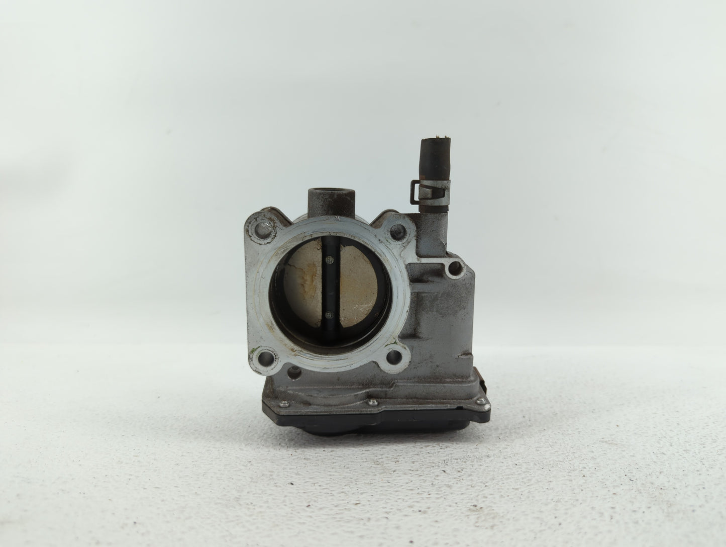 2013-2019 Nissan Sentra Throttle Body P/N:3RA60-01 C 3RA60-01 E, 3RA60-01 D Fits Fits 2013 2014 2015 2016 2017 2018 2019 OEM