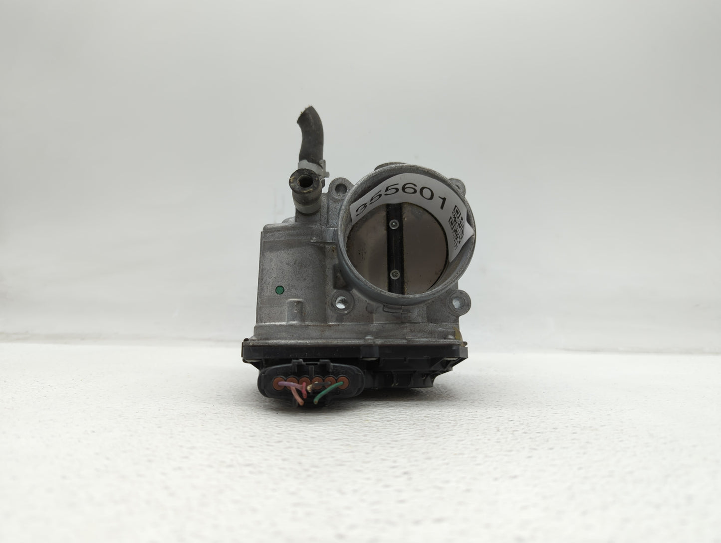 2013-2019 Nissan Sentra Throttle Body P/N:3RA60-01 C 3RA60-01 E, 3RA60-01 D Fits Fits 2013 2014 2015 2016 2017 2018 2019 OEM
