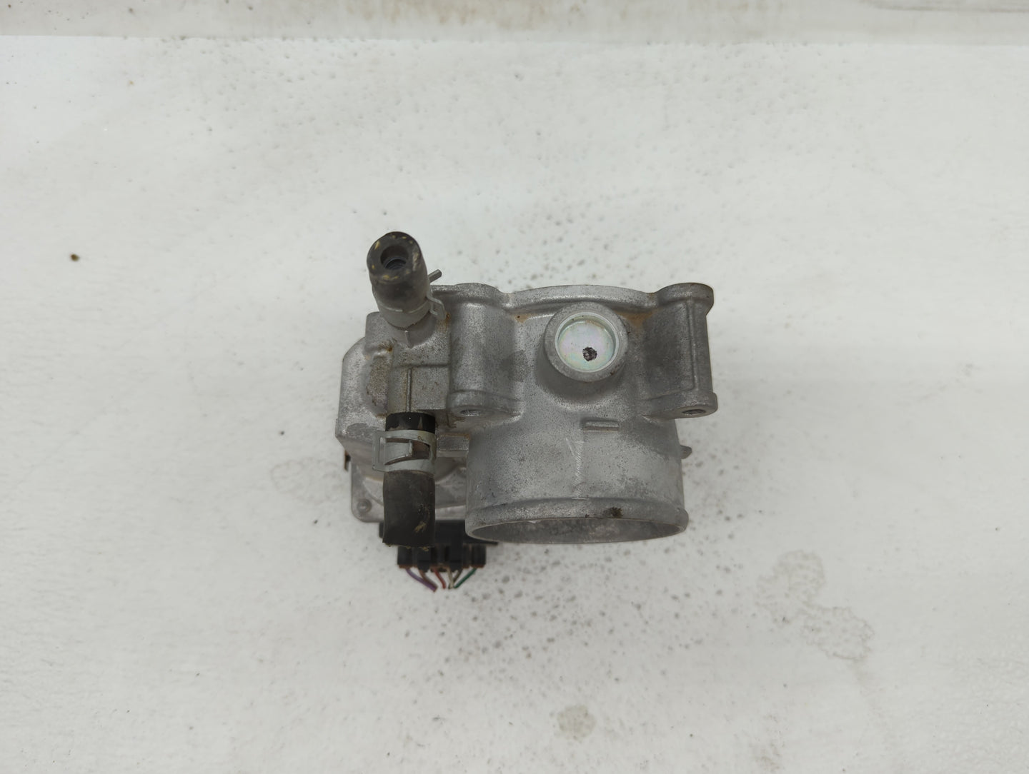 2013-2019 Nissan Sentra Throttle Body P/N:3RA60-01 C 3RA60-01 E, 3RA60-01 D Fits Fits 2013 2014 2015 2016 2017 2018 2019 OEM