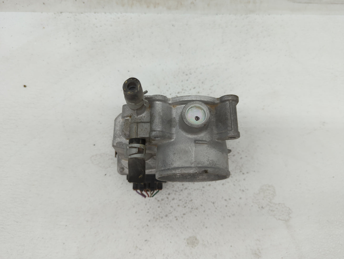 2013-2019 Nissan Sentra Throttle Body P/N:3RA60-01 C 3RA60-01 E, 3RA60-01 D Fits Fits 2013 2014 2015 2016 2017 2018 2019 OEM