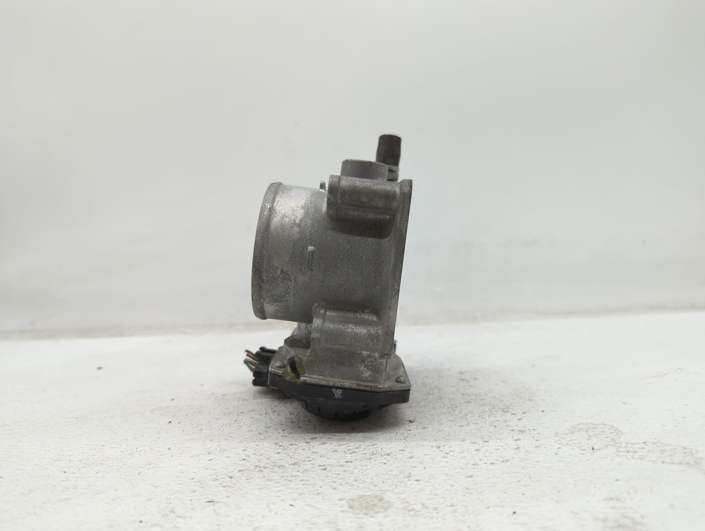 2013-2019 Nissan Sentra Throttle Body P/N:3RA60-01 C 3RA60-01 E, 3RA60-01 D Fits Fits 2013 2014 2015 2016 2017 2018 2019 OEM