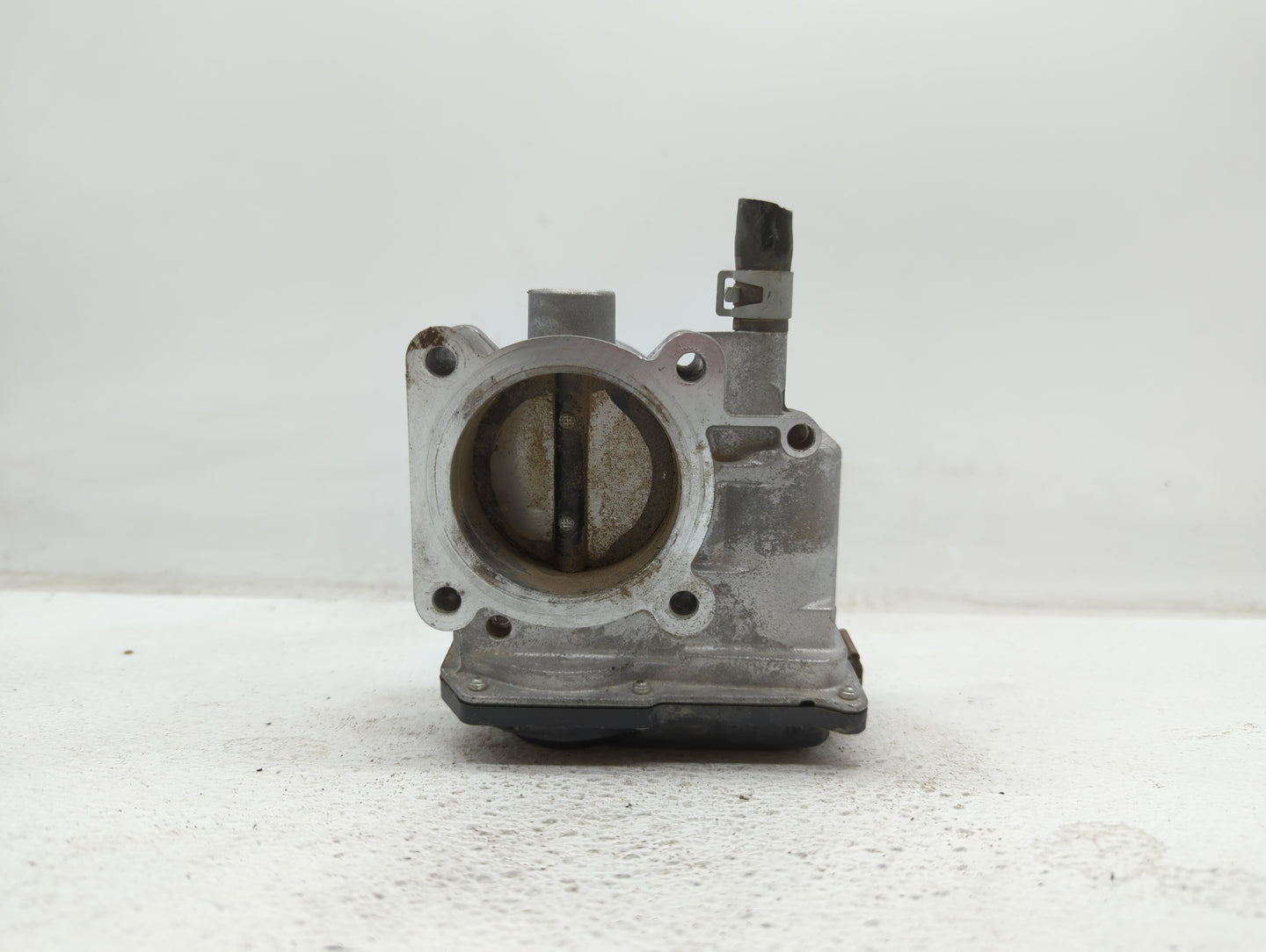 2013-2019 Nissan Sentra Throttle Body P/N:3RA60-01 C 3RA60-01 E, 3RA60-01 D Fits Fits 2013 2014 2015 2016 2017 2018 2019 OEM