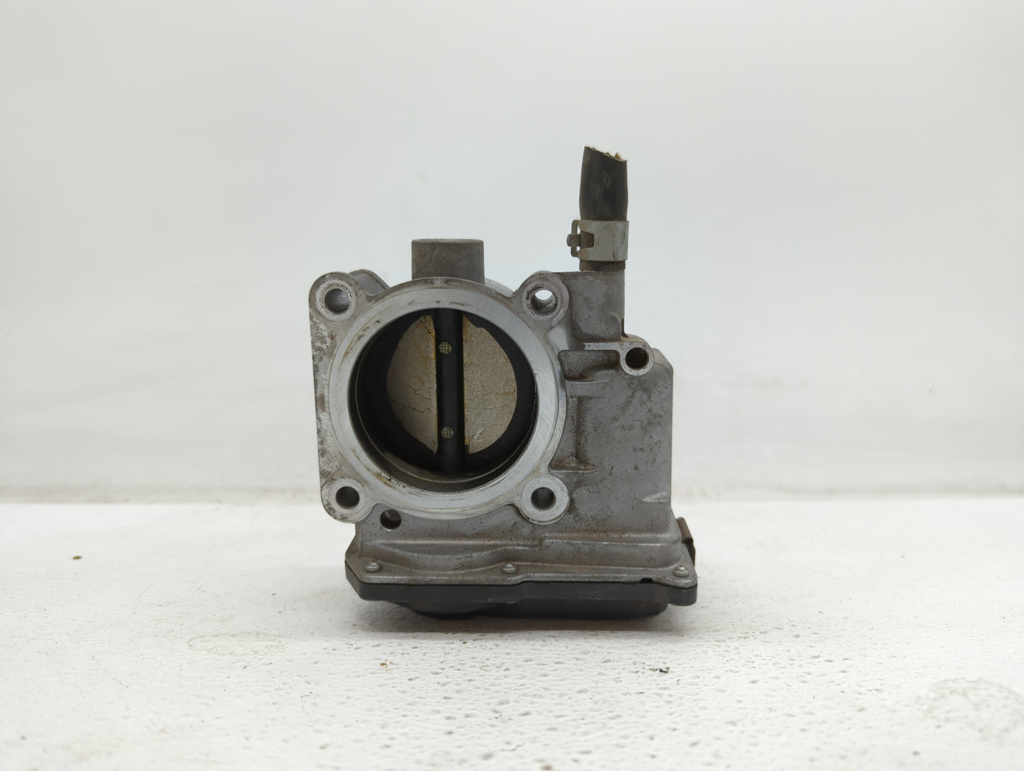 2013-2019 Nissan Sentra Throttle Body P/N:3RA60-01 C 3RA60-01 E, 3RA60-01 D Fits Fits 2013 2014 2015 2016 2017 2018 2019 OEM