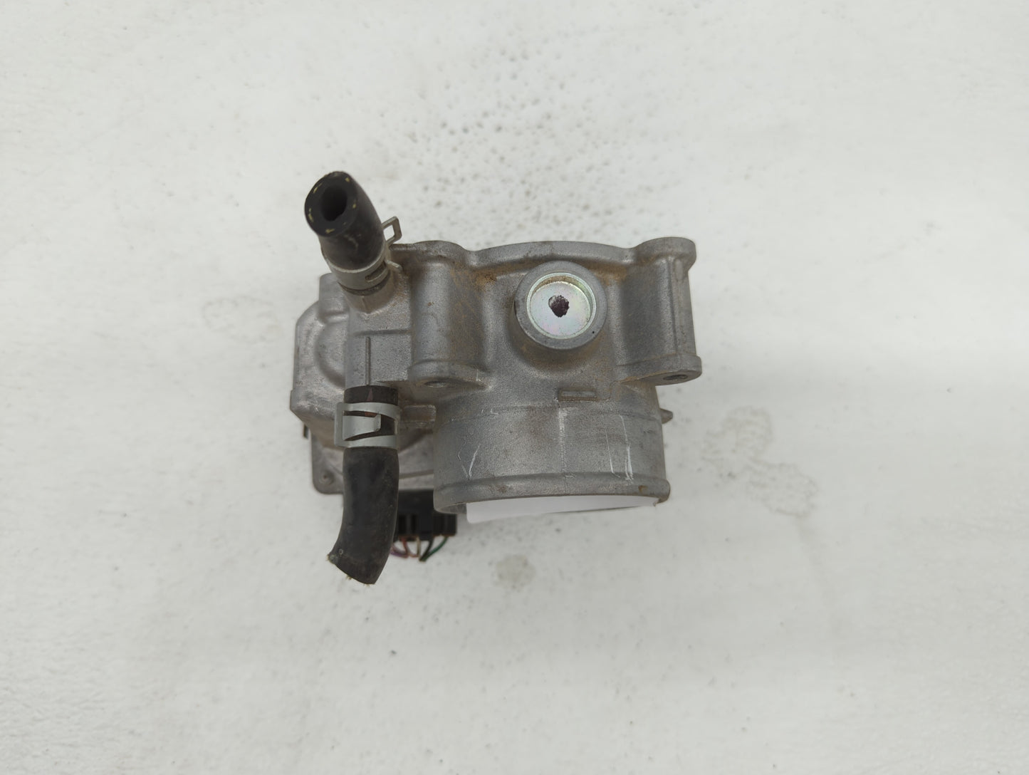 2013-2019 Nissan Sentra Throttle Body P/N:3RA60-01 C 3RA60-01 E, 3RA60-01 D Fits Fits 2013 2014 2015 2016 2017 2018 2019 OEM