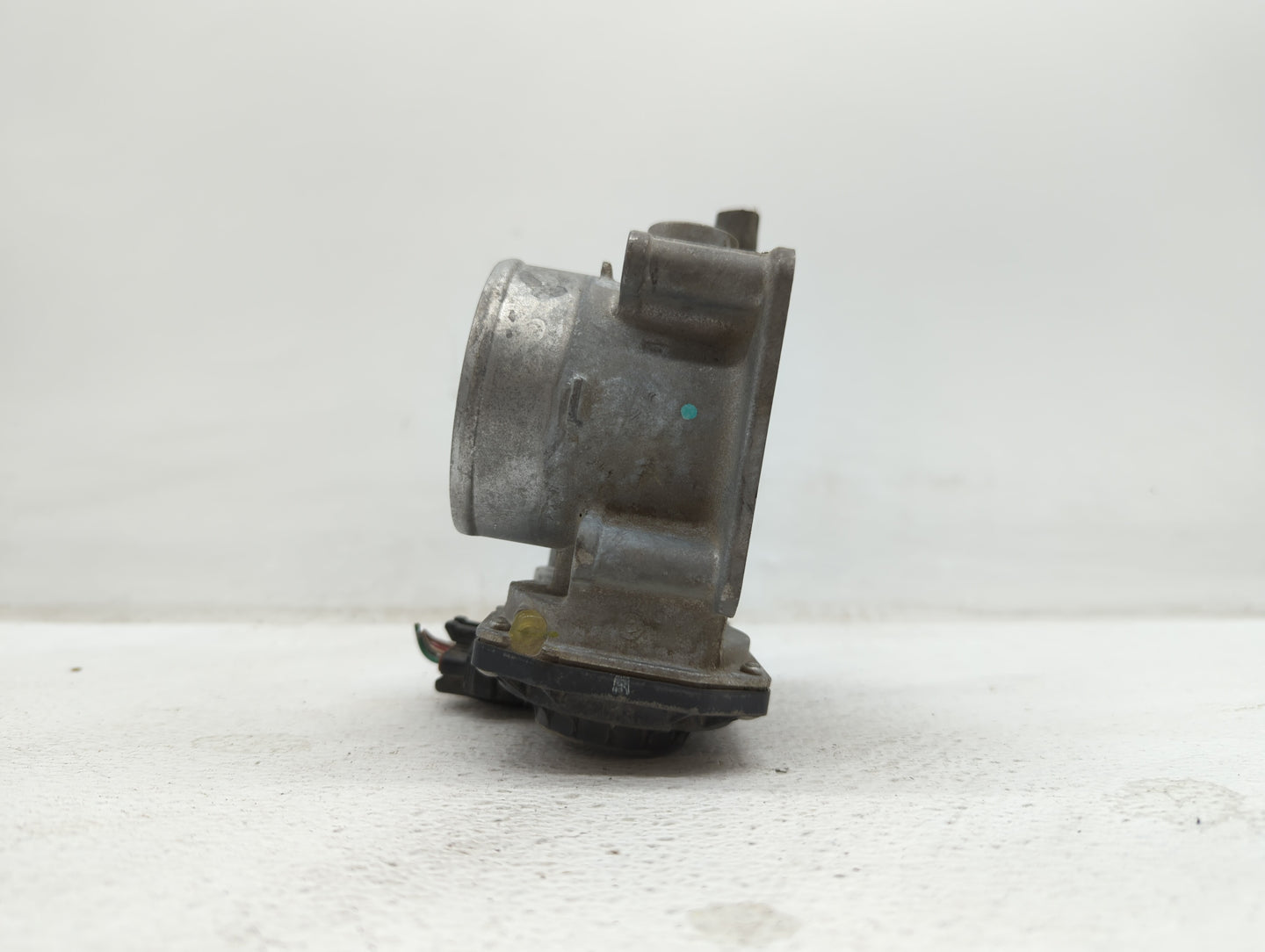 2013-2019 Nissan Sentra Throttle Body P/N:3RA60-01 C 3RA60-01 E, 3RA60-01 D Fits Fits 2013 2014 2015 2016 2017 2018 2019 OEM