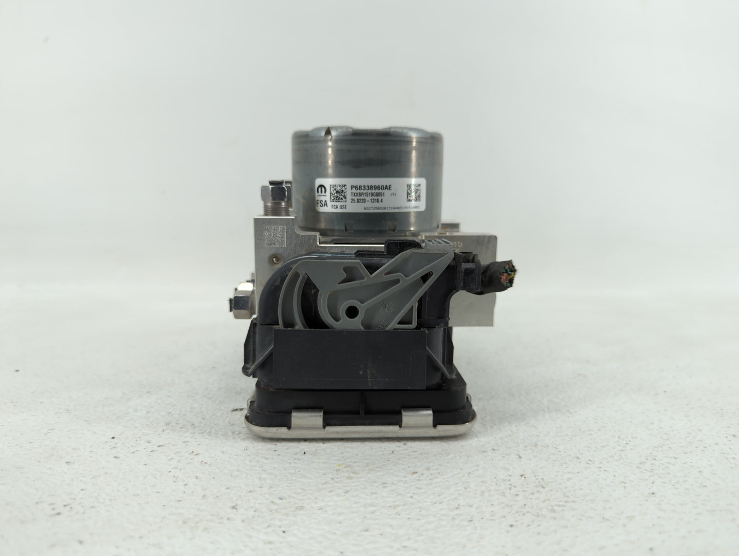 2016 Nissan Sentra ABS Pump Control Module Replacement P/N:P68338960AE Fits OEM Used Auto Parts - Oemusedautoparts1.com