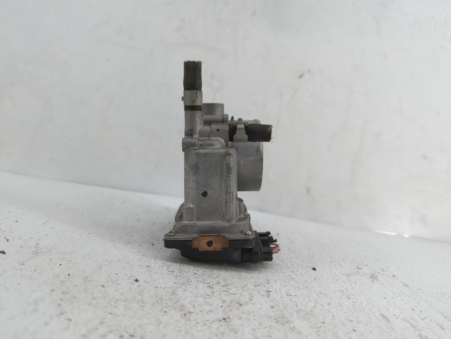 2013-2019 Nissan Sentra Throttle Body P/N:3RA60-01 C 3RA60-01 E, 3RA60-01 D Fits Fits 2013 2014 2015 2016 2017 2018 2019 OEM