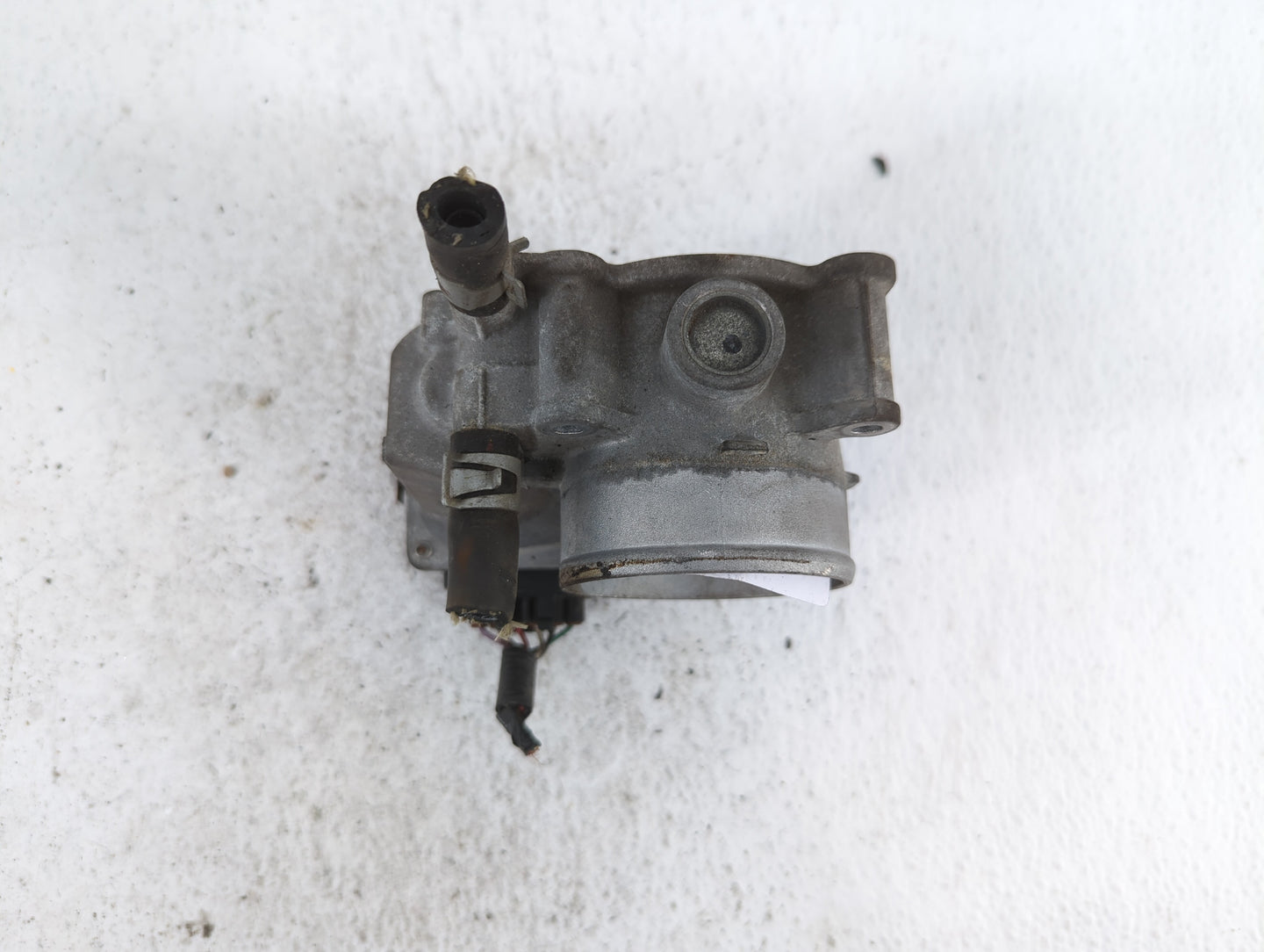 2013-2019 Nissan Sentra Throttle Body P/N:3RA60-01 C 3RA60-01 E, 3RA60-01 D Fits Fits 2013 2014 2015 2016 2017 2018 2019 OEM