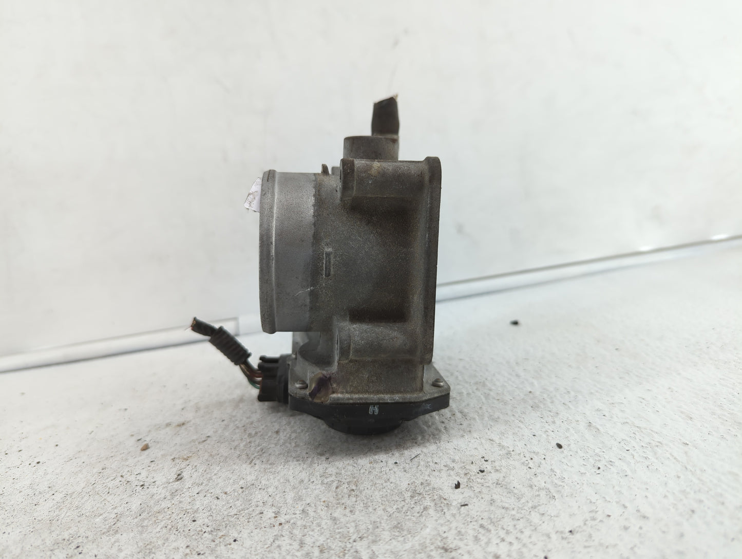 2013-2019 Nissan Sentra Throttle Body P/N:3RA60-01 C 3RA60-01 E, 3RA60-01 D Fits Fits 2013 2014 2015 2016 2017 2018 2019 OEM