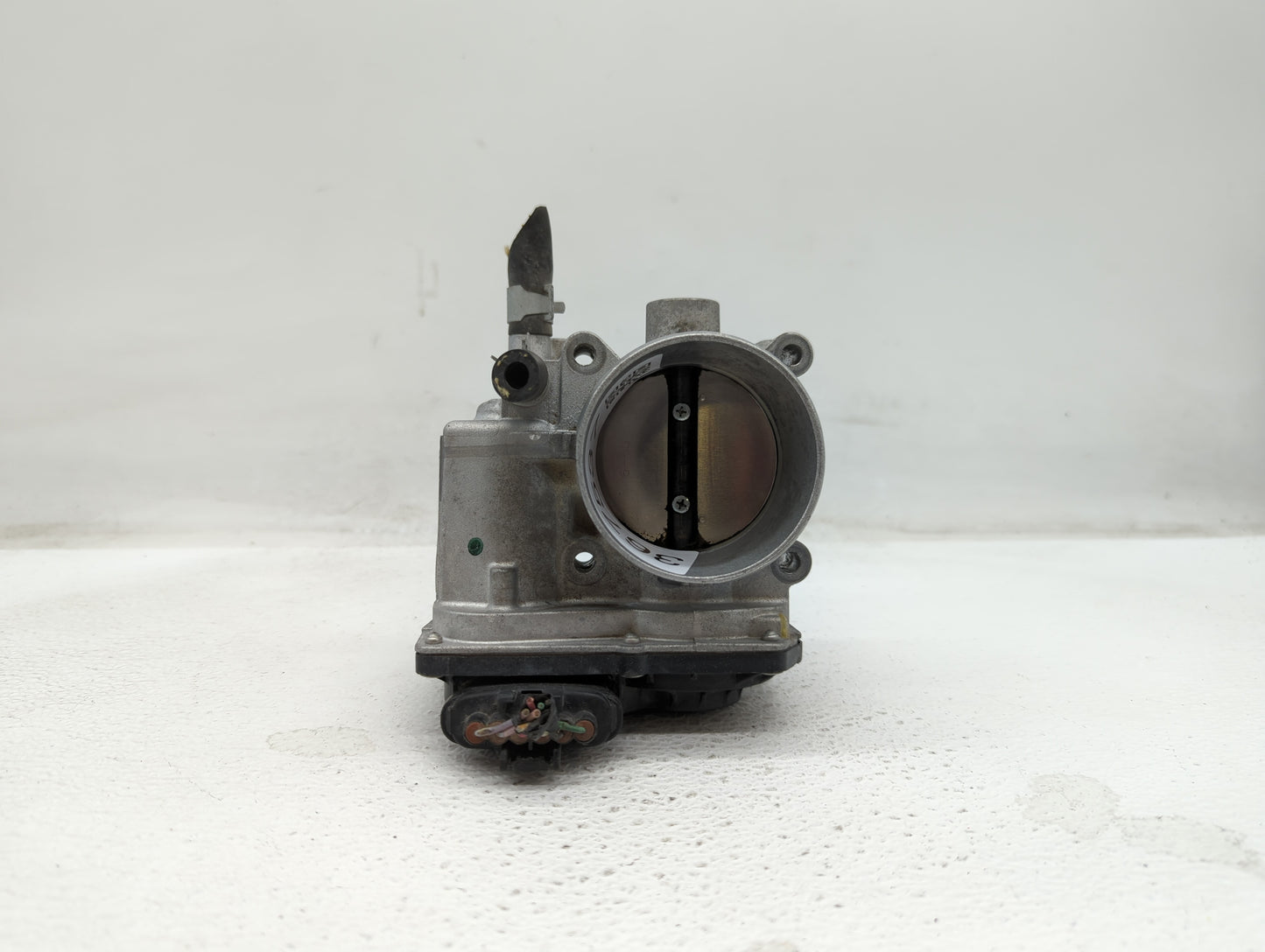 2013-2019 Nissan Sentra Throttle Body P/N:3RA60-01 C 3RA60-01 E, 3RA60-01 D Fits Fits 2013 2014 2015 2016 2017 2018 2019 OEM