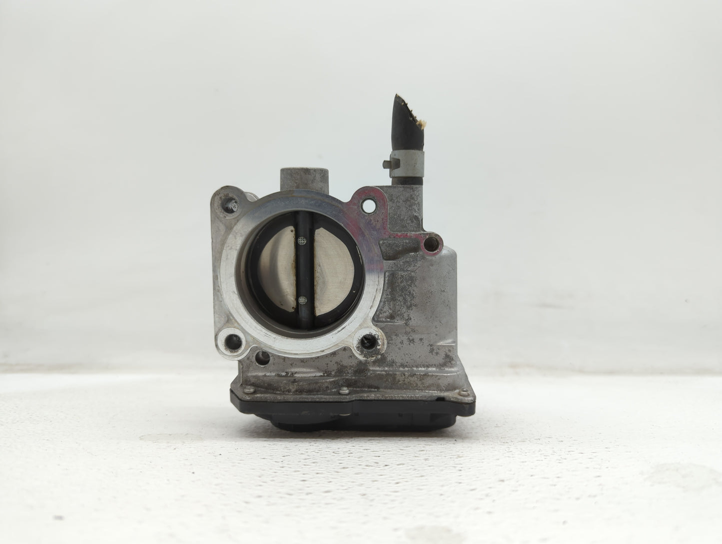 2013-2019 Nissan Sentra Throttle Body P/N:3RA60-01 C 3RA60-01 E, 3RA60-01 D Fits Fits 2013 2014 2015 2016 2017 2018 2019 OEM