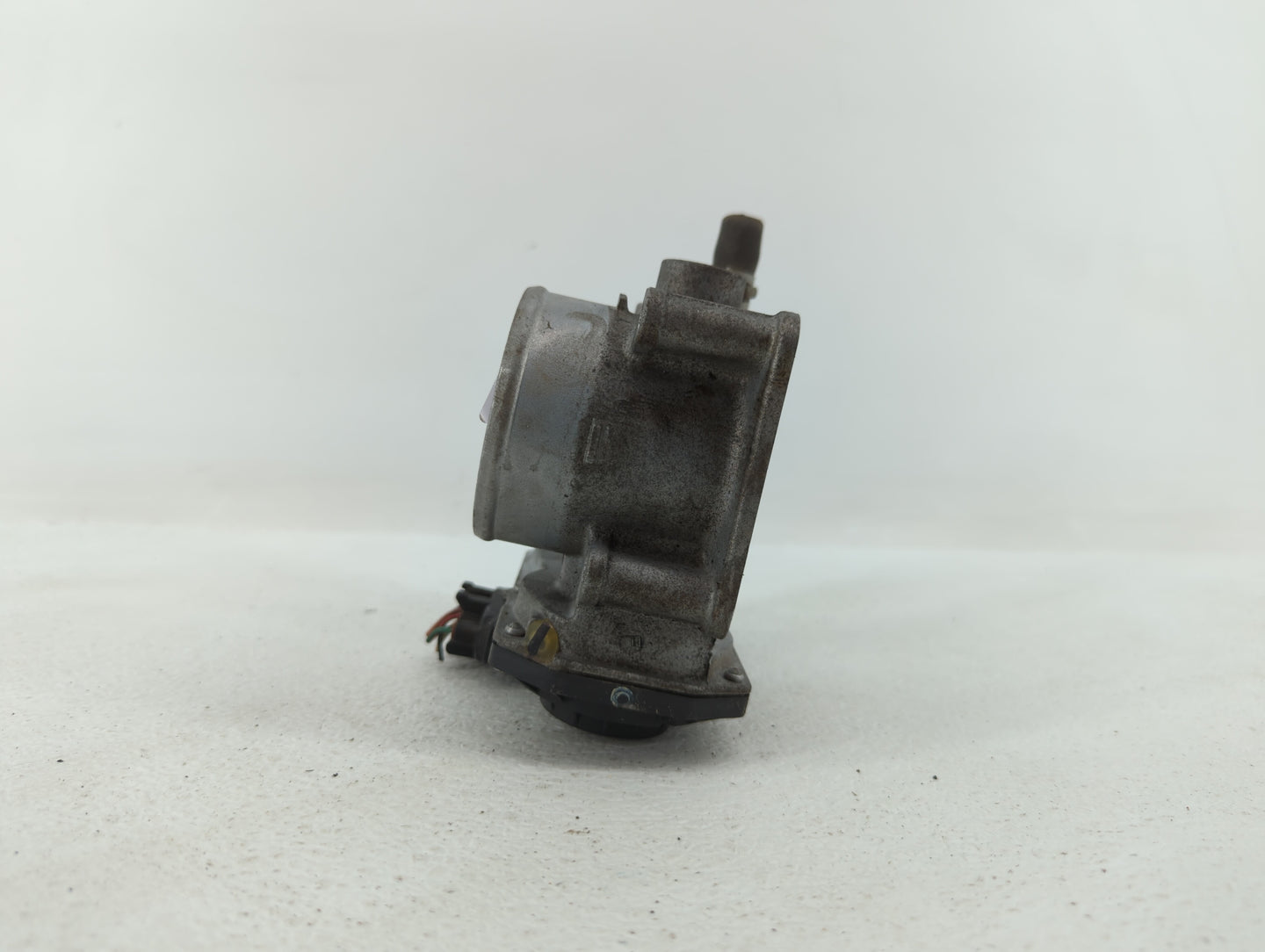 2013-2019 Nissan Sentra Throttle Body P/N:3RA60-01 C 3RA60-01 E, 3RA60-01 D Fits Fits 2013 2014 2015 2016 2017 2018 2019 OEM