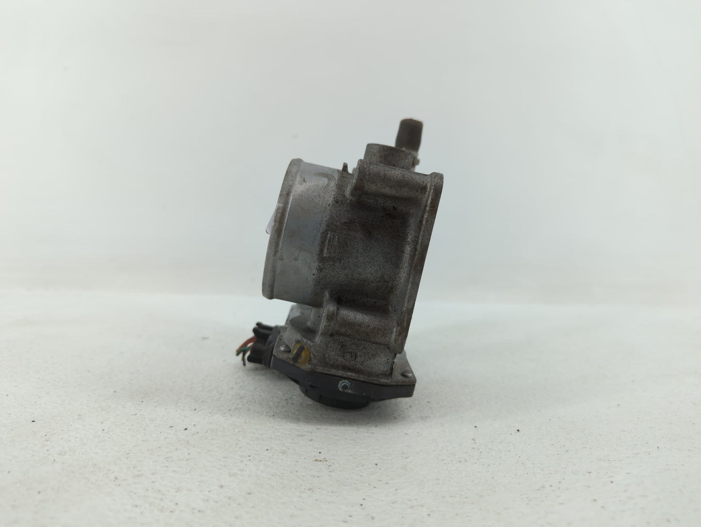 2013-2019 Nissan Sentra Throttle Body P/N:3RA60-01 C 3RA60-01 E, 3RA60-01 D Fits Fits 2013 2014 2015 2016 2017 2018 2019 OEM