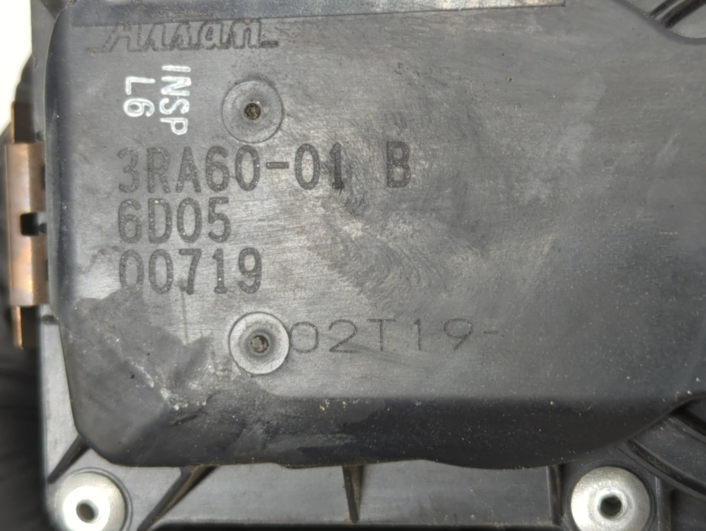 2013-2019 Nissan Sentra Throttle Body P/N:3RA60-01 C 3RA60-01 E, 3RA60-01 D Fits Fits 2013 2014 2015 2016 2017 2018 2019 OEM