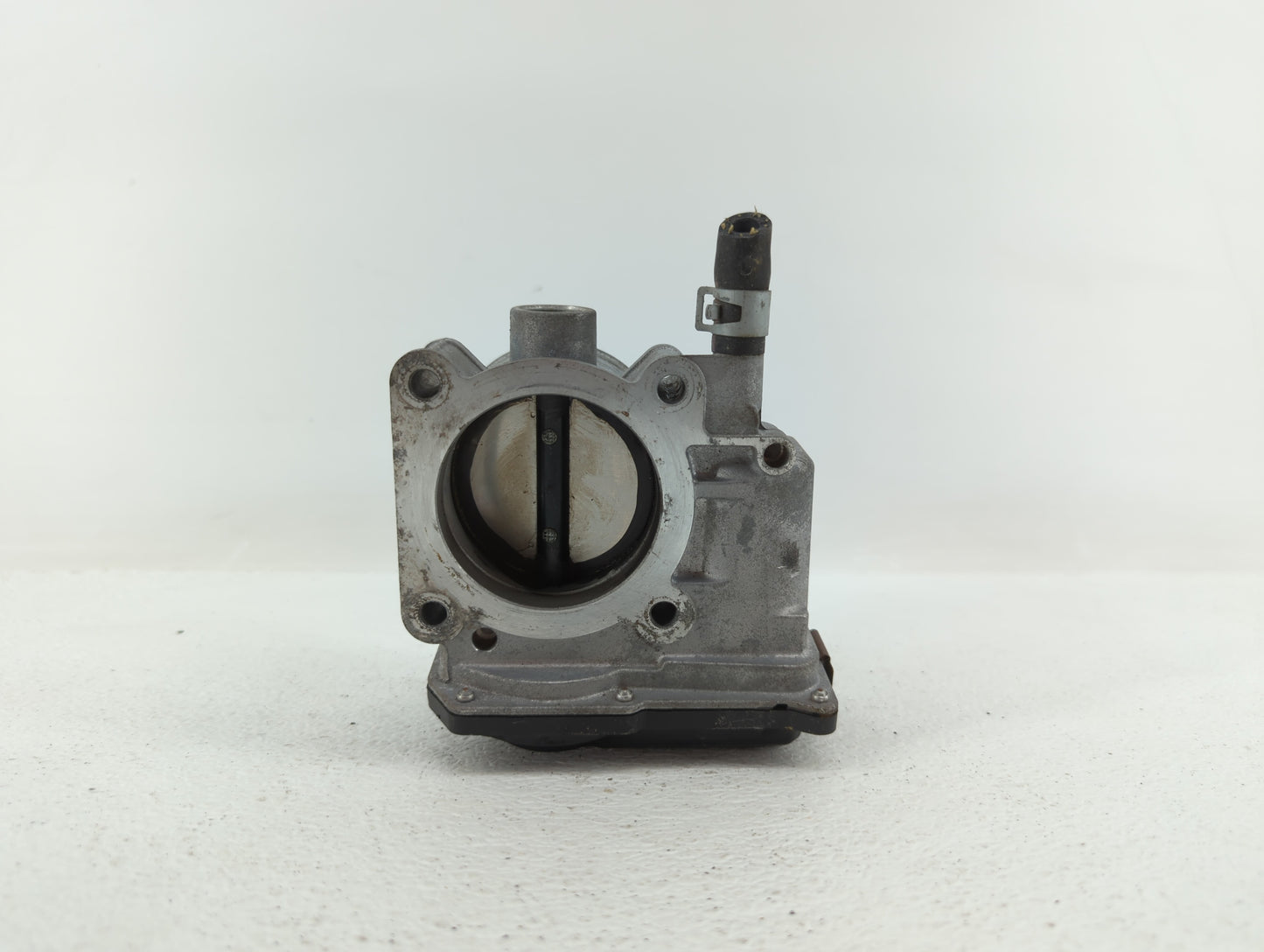 2013-2019 Nissan Sentra Throttle Body P/N:3RA60-01 C 3RA60-01 E, 3RA60-01 D Fits Fits 2013 2014 2015 2016 2017 2018 2019 OEM