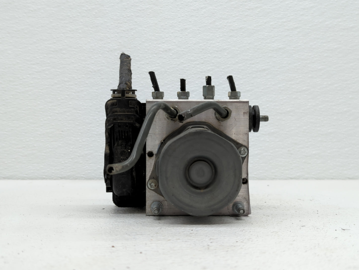 2016-2018 Nissan Sentra ABS Pump Control Module Replacement P/N:47660 5UD0C 47660 4FU0C Fits Fits 2016 2017 2018 OEM Used Au