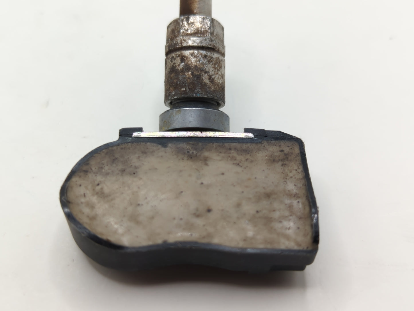 2016 Nissan Sentra Tire Pressure Monitoring System Sensor Tpms - Oemusedautoparts1.com