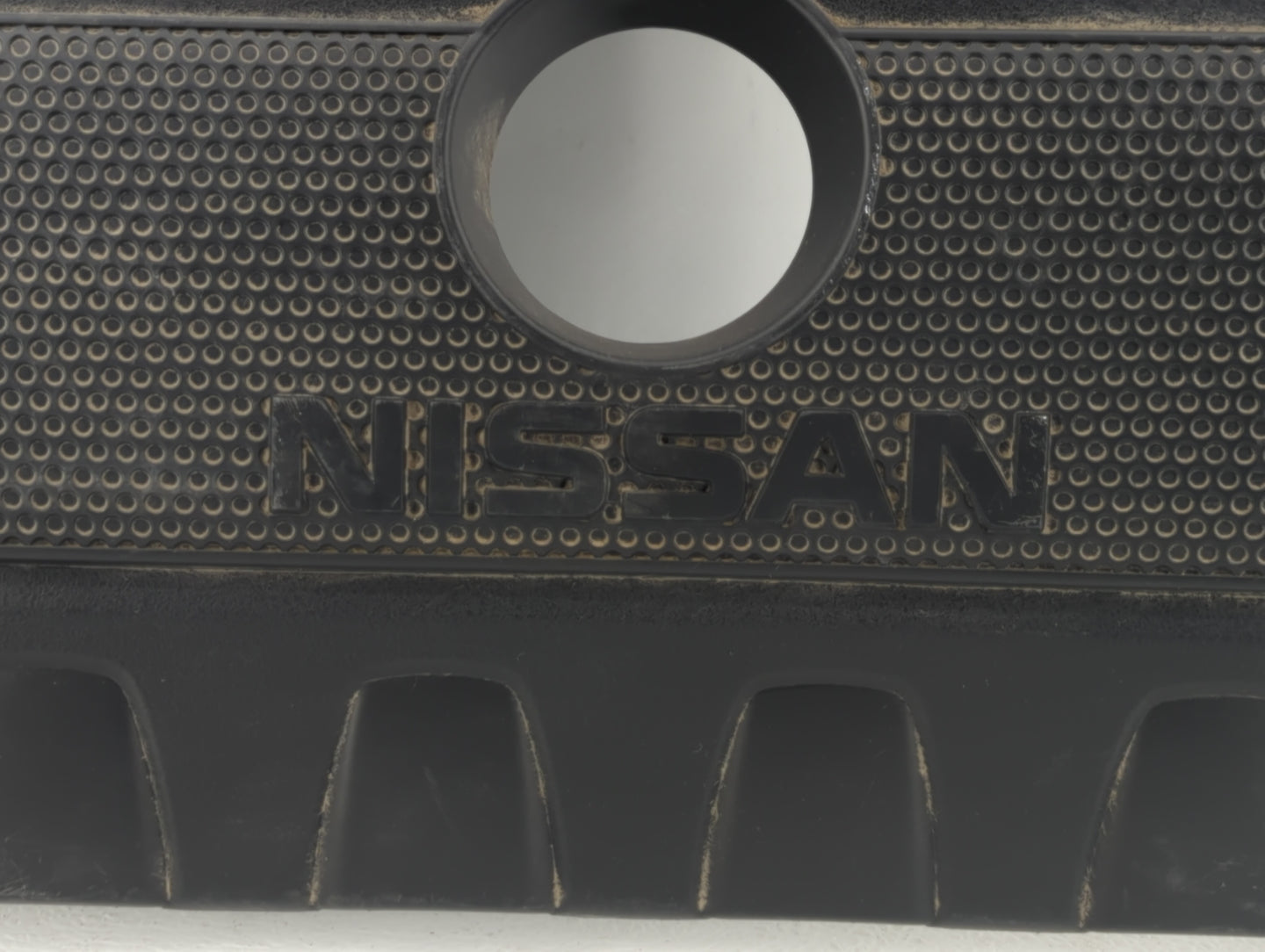 2016 Nissan Sentra Engine Cover - Oemusedautoparts1.com