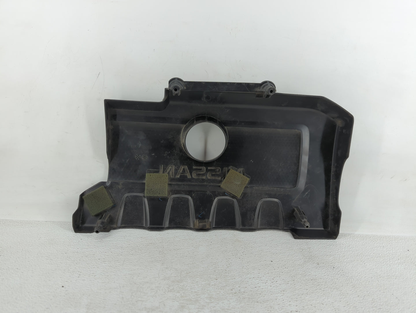 2016 Nissan Sentra Engine Cover - Oemusedautoparts1.com