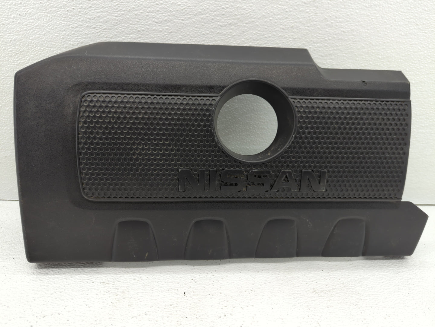 2016 Nissan Sentra Engine Cover - Oemusedautoparts1.com