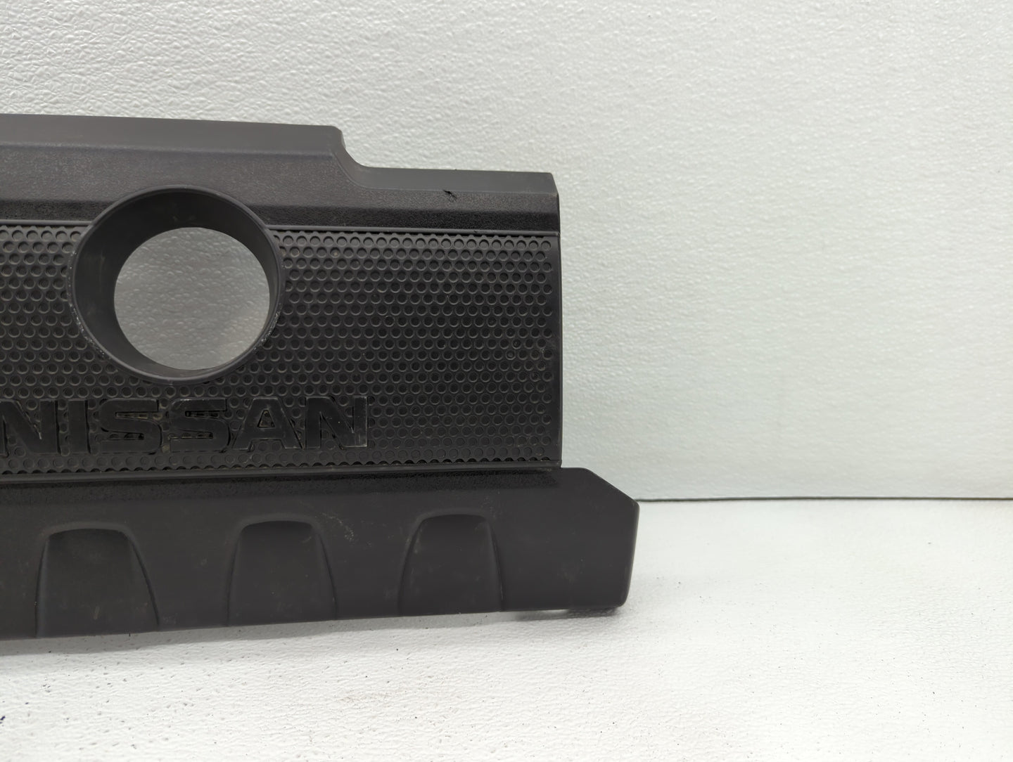 2016 Nissan Sentra Engine Cover - Oemusedautoparts1.com