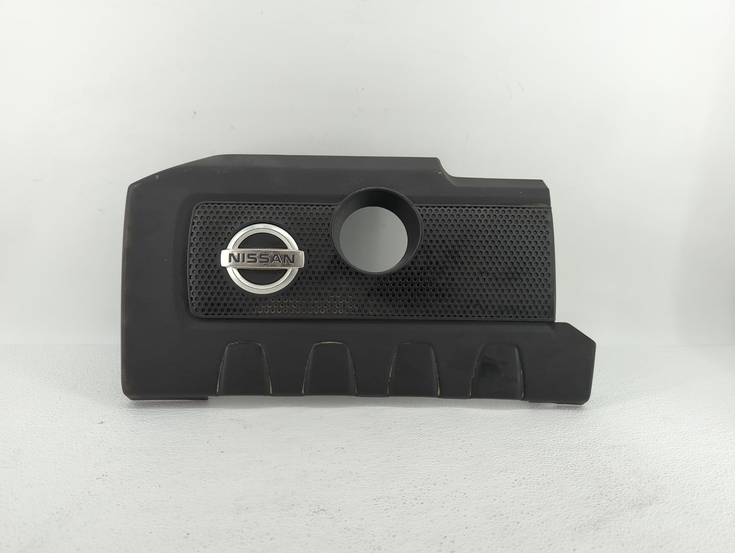 2016 Nissan Sentra Engine Cover - Oemusedautoparts1.com