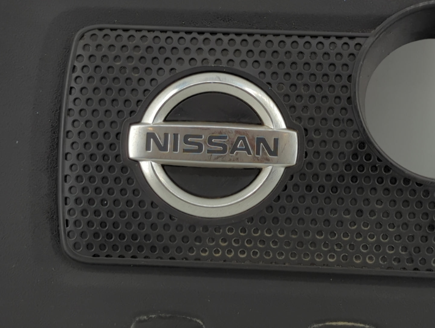 2016 Nissan Sentra Engine Cover - Oemusedautoparts1.com