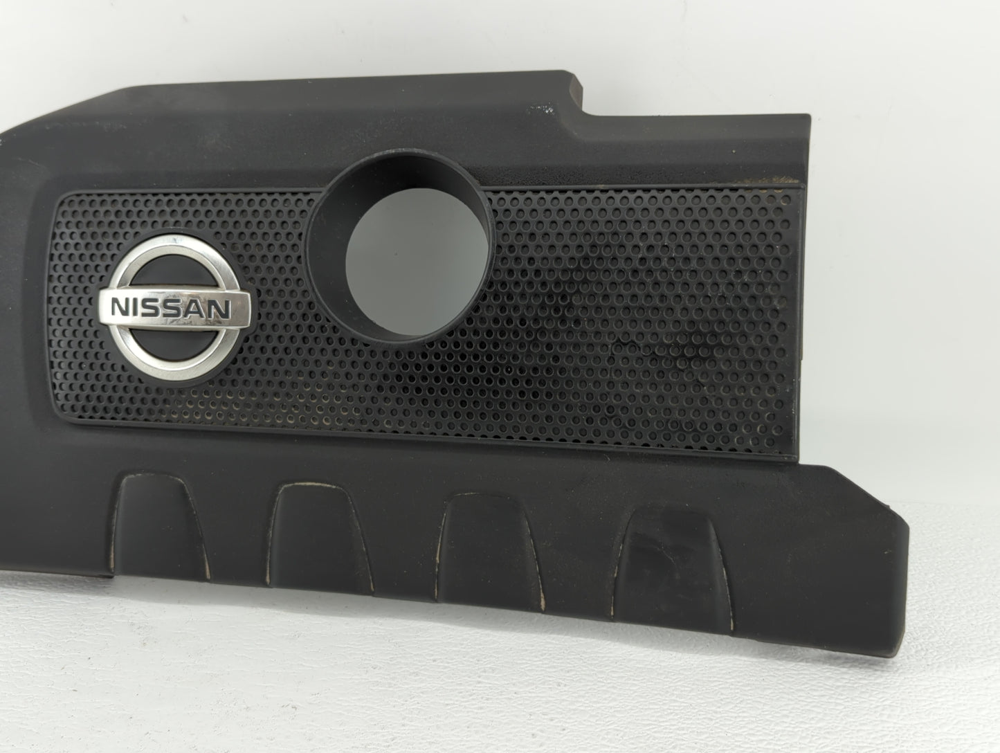 2016 Nissan Sentra Engine Cover - Oemusedautoparts1.com