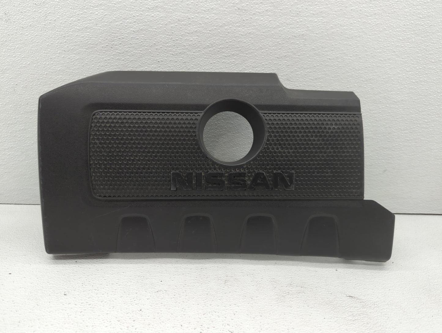 2016 Nissan Sentra Engine Cover - Oemusedautoparts1.com
