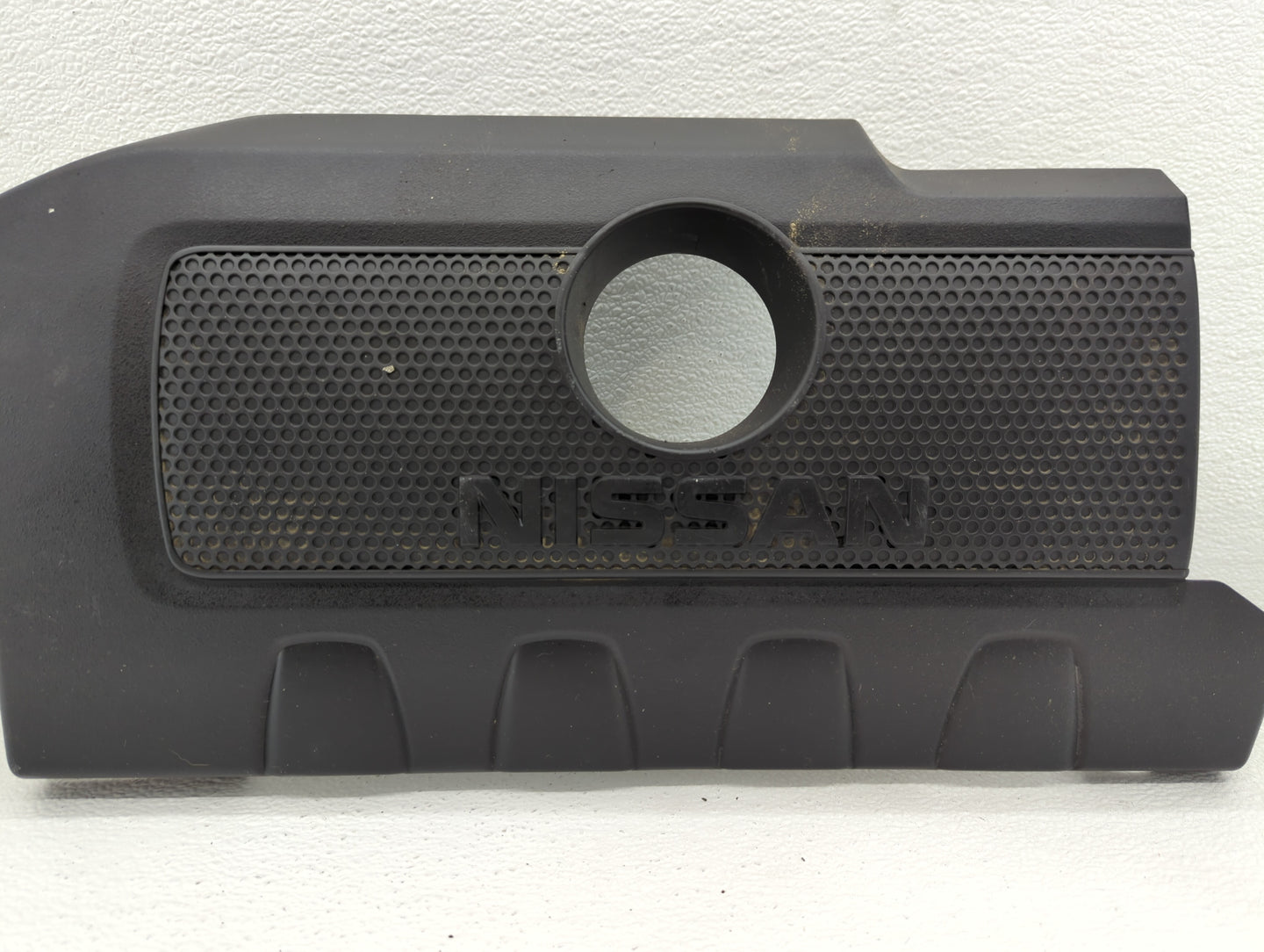 2016 Nissan Sentra Engine Cover - Oemusedautoparts1.com