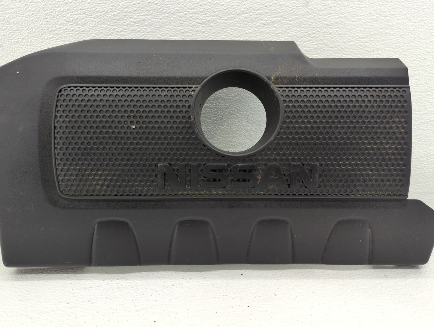2016 Nissan Sentra Engine Cover - Oemusedautoparts1.com