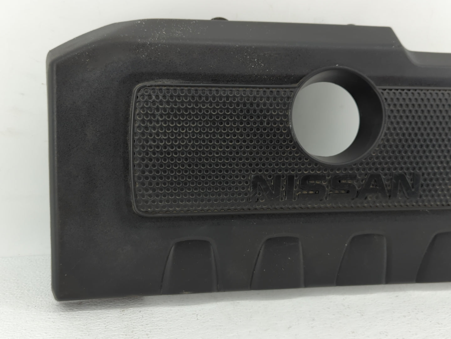 2016 Nissan Sentra Engine Cover - Oemusedautoparts1.com