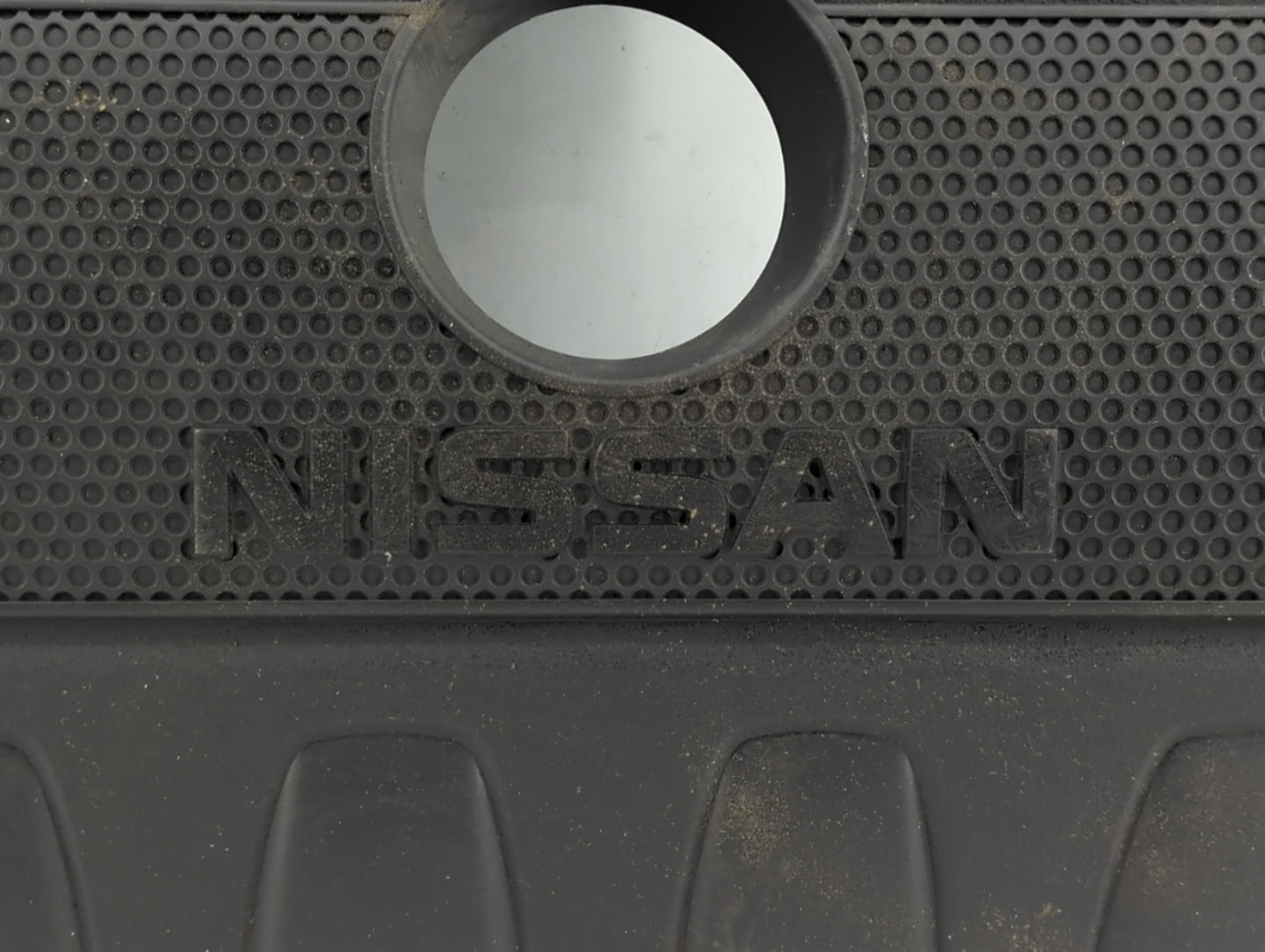 2016 Nissan Sentra Engine Cover - Oemusedautoparts1.com