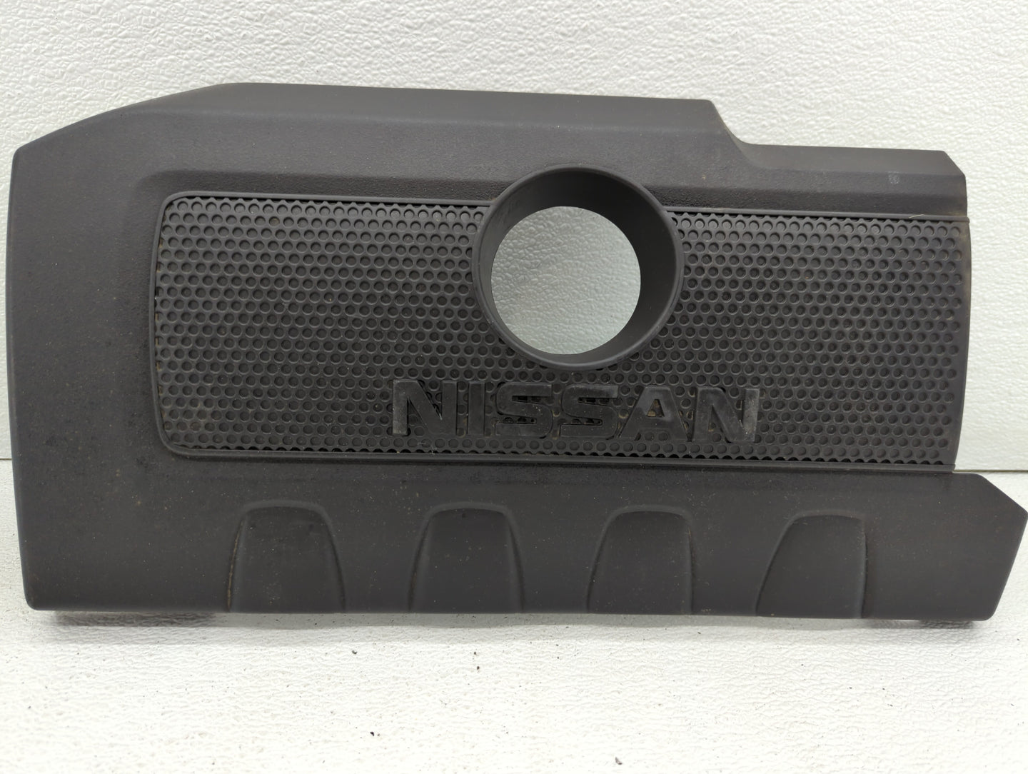2016 Nissan Sentra Engine Cover - Oemusedautoparts1.com