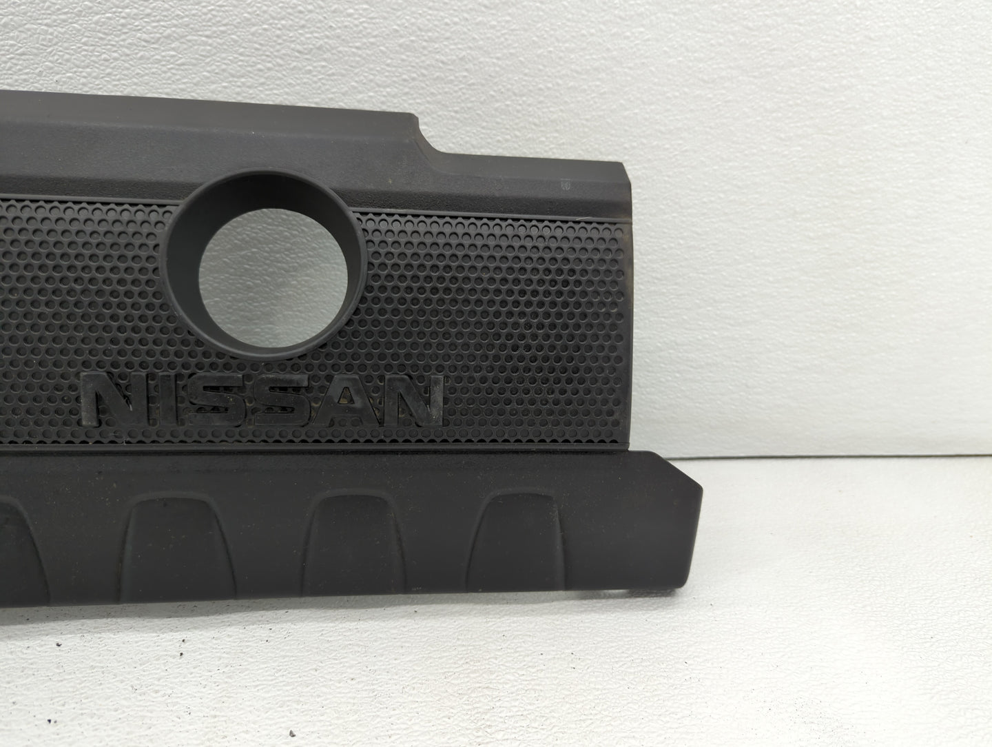 2016 Nissan Sentra Engine Cover - Oemusedautoparts1.com