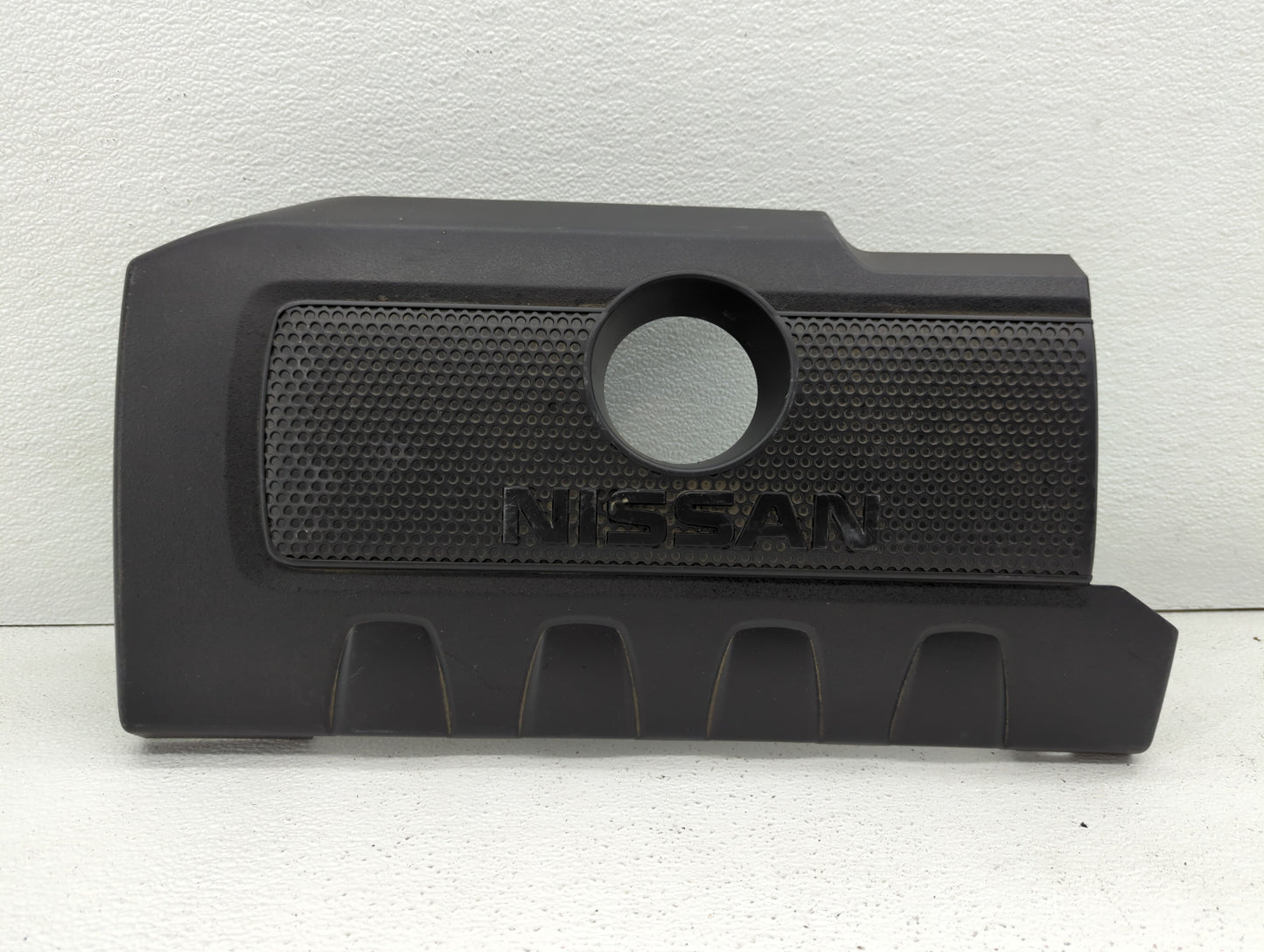 2016 Nissan Sentra Engine Cover - Oemusedautoparts1.com