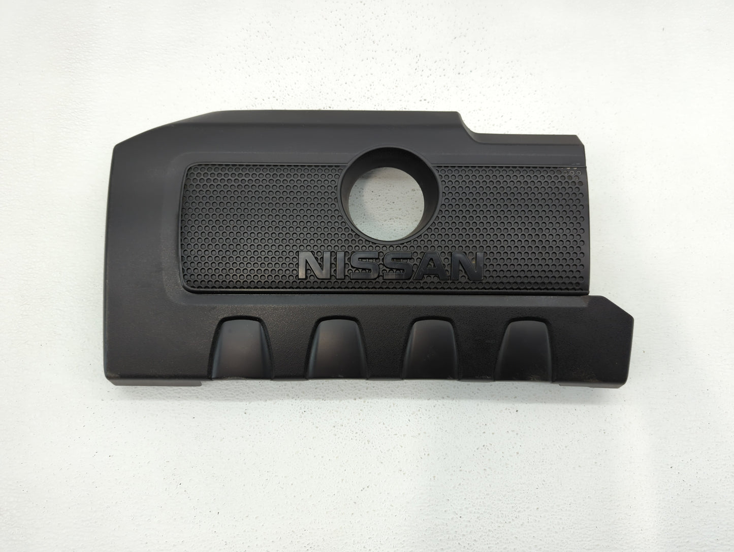 2016 Nissan Sentra Engine Cover 447362 - Oemusedautoparts1.com