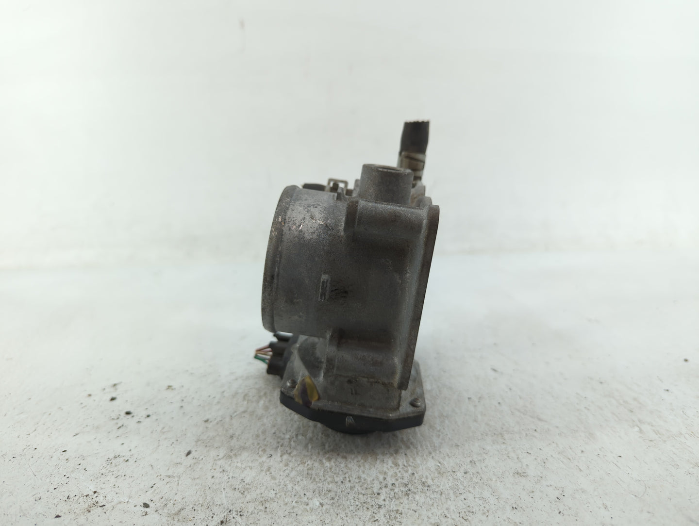 2013-2019 Nissan Sentra Throttle Body P/N:3RA60-01 C 3RA60-01 D, 3RA60-01 A Fits Fits 2013 2014 2015 2016 2017 2018 2019 OEM