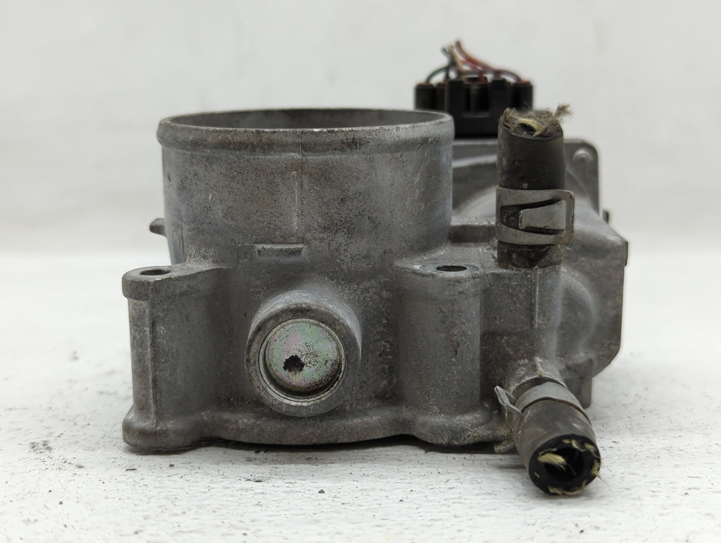 2013-2019 Nissan Sentra Throttle Body P/N:3RA60-01 C 3RA60-01 D, 3RA60-01 A Fits Fits 2013 2014 2015 2016 2017 2018 2019 OEM