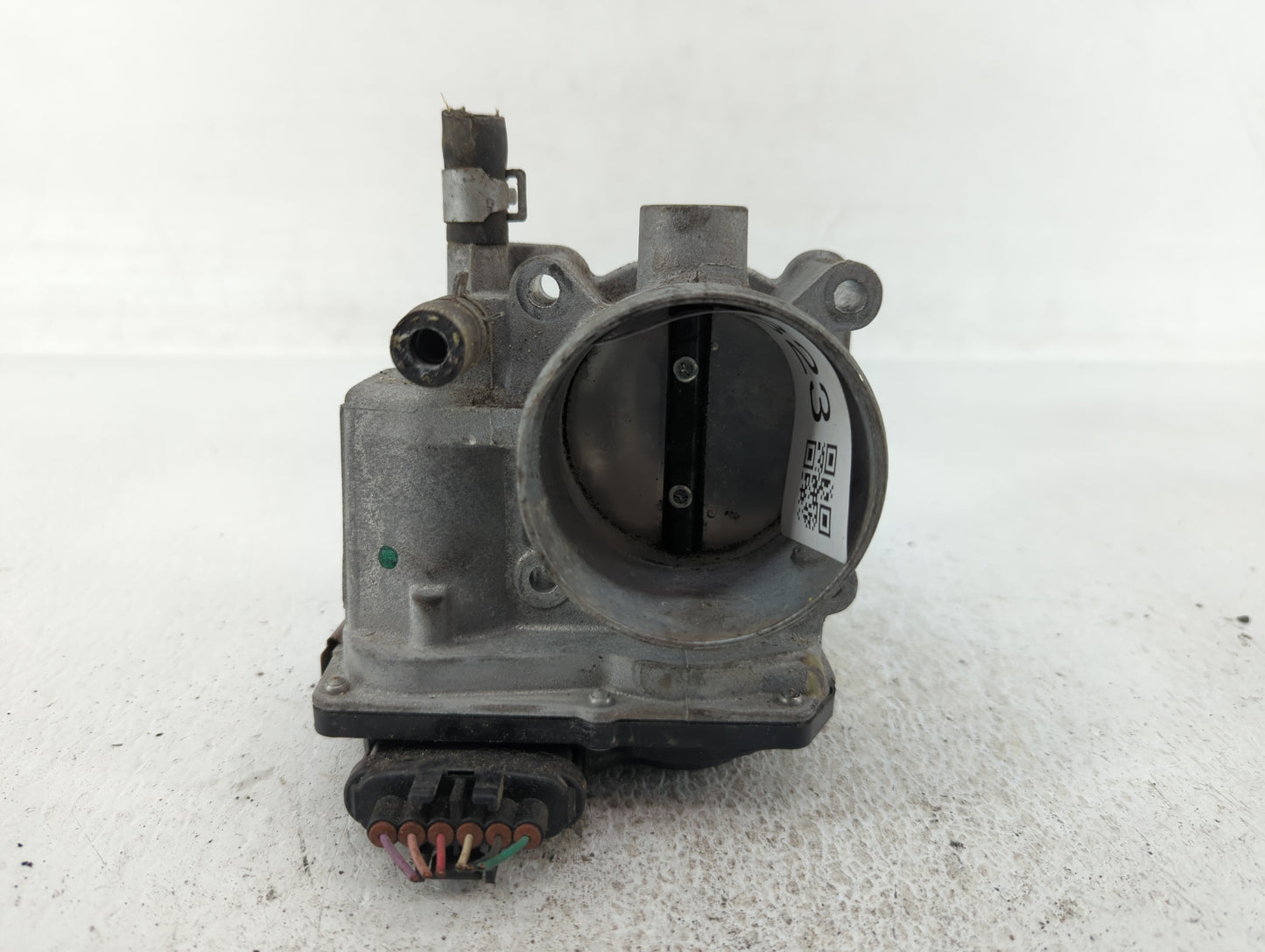 2013-2019 Nissan Sentra Throttle Body P/N:3RA60-01 C 3RA60-01 D, 3RA60-01 A Fits Fits 2013 2014 2015 2016 2017 2018 2019 OEM