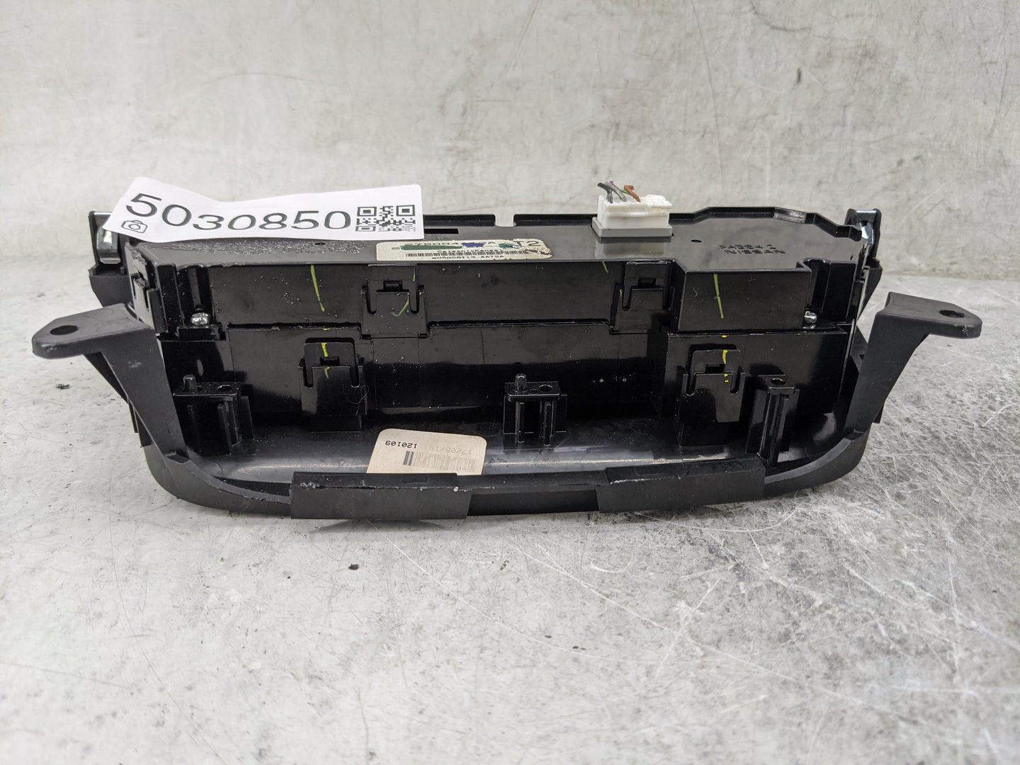 2015-2017 Nissan Sentra Climate Control Module Temperature AC/Heater Replacement P/N:275004AT2A Fits Fits 2015 2016 2017 OEM